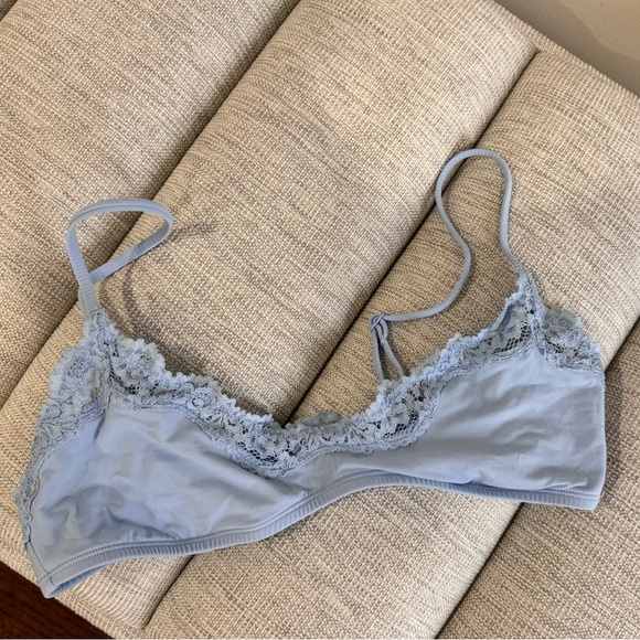 SKIMS fits everyone lace bralette - Picture 4 of 6